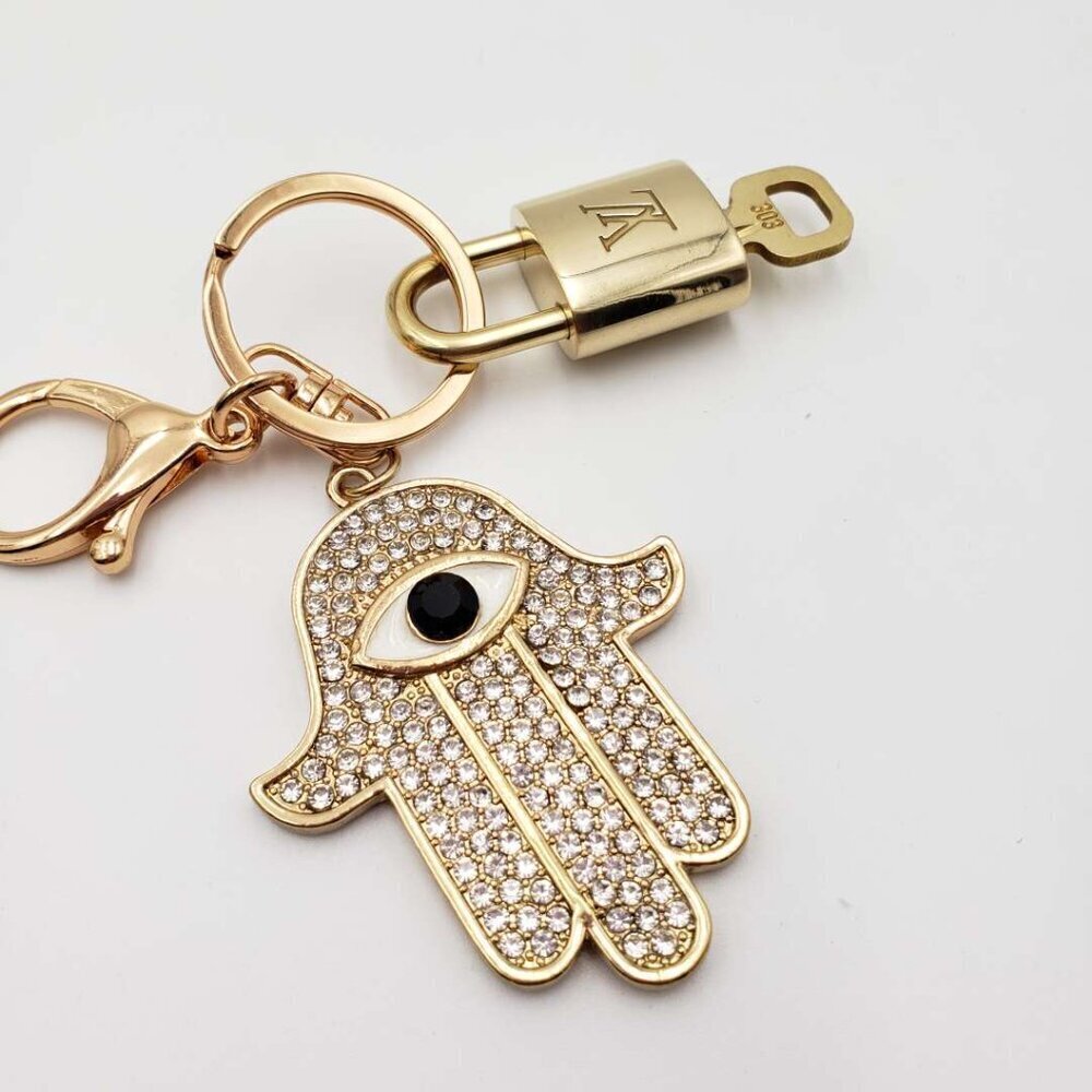 LV Authentic Gold Padlock 🔒 Key Set w/ Unbranded Evil Eye Keychain Charm - Picture 3 of 9